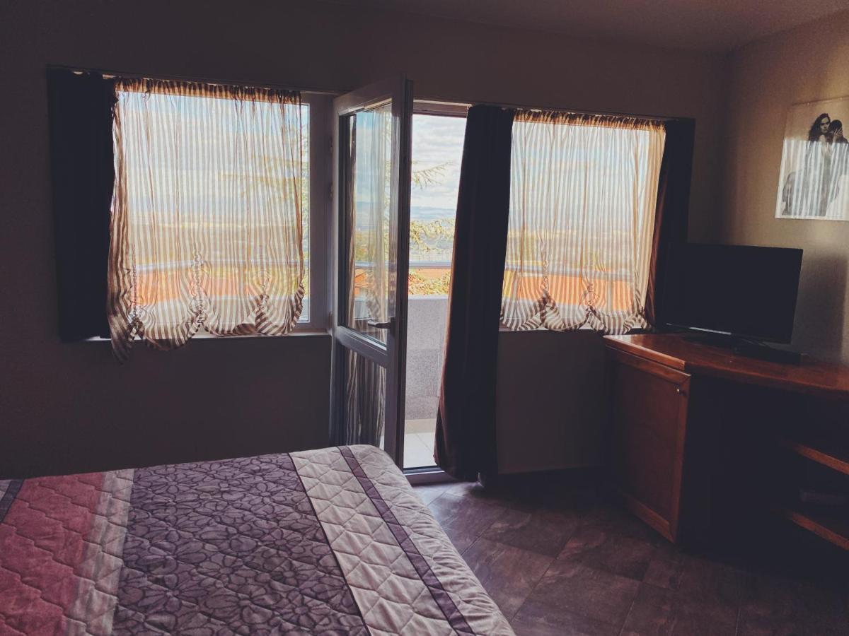 סופיה Hotel Fancy מראה חיצוני תמונה